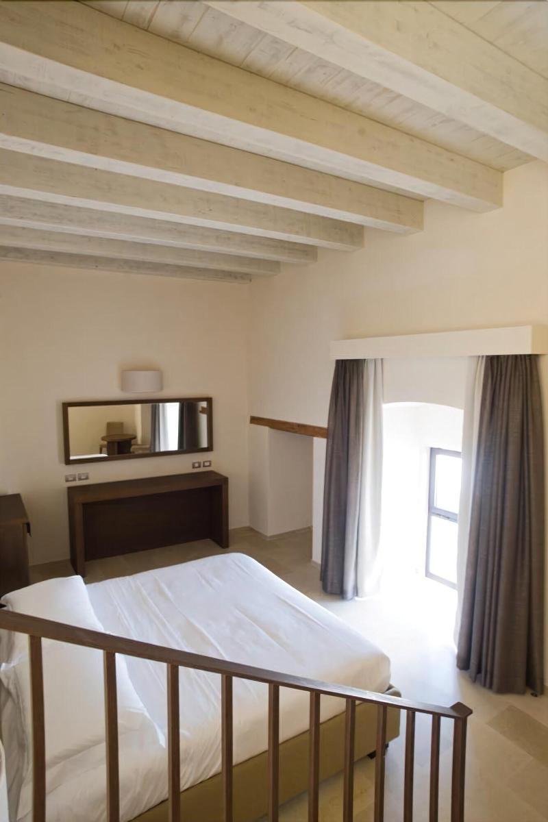 Mare Resort Trani Bagian luar foto