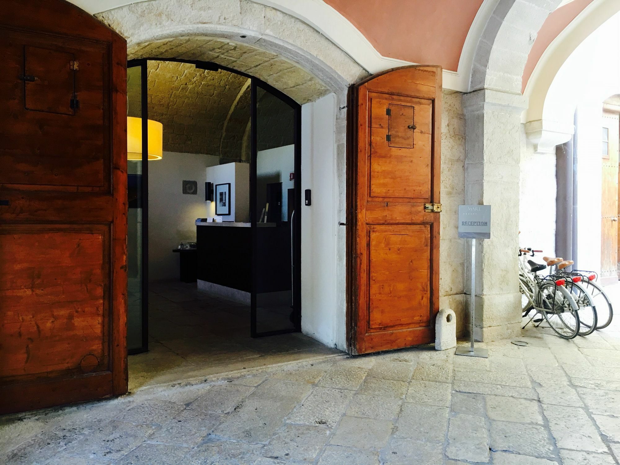 Mare Resort Trani Bagian luar foto